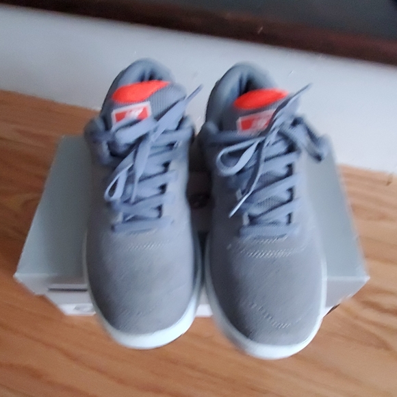 COPY - New in the box New Balance Mens size 8 - Picture 4 of 4